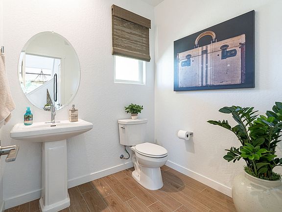 Ariette at Oak Place Canto Model Powder Bathroom