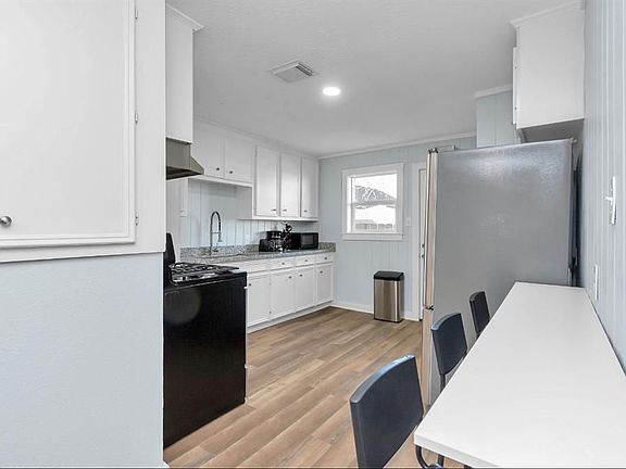 5th image of 3339 Simmons St Unit 2