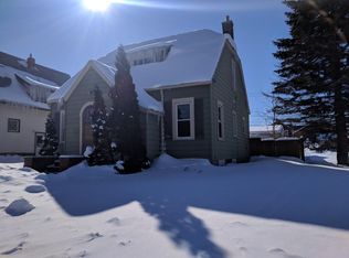 621 1st St, Kenyon, MN 55946