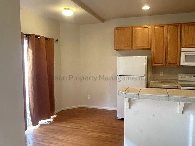 2489 Gilpin Ave — Photo 6