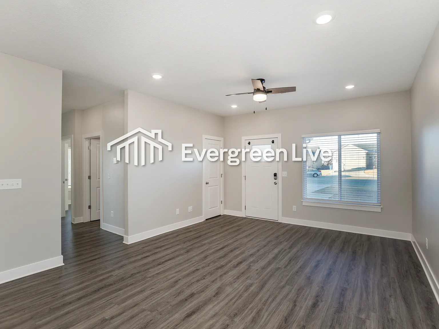 3 bed, 2.0 bath, 1207 sqft, $1,445 — Photo 4