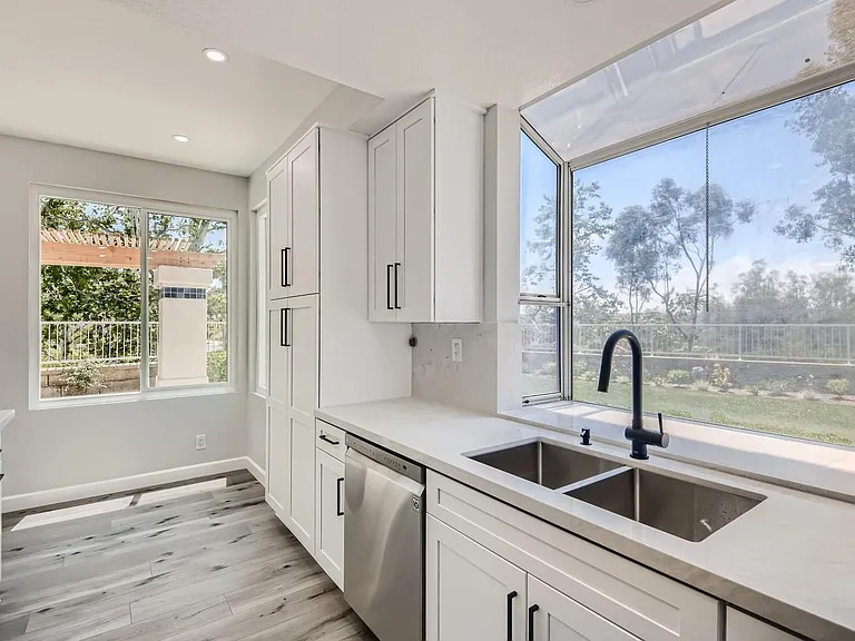 2 Golden Eagle Ct — Photo 6