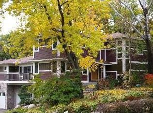 10395 34th Cir W, Minnetonka, MN 55305