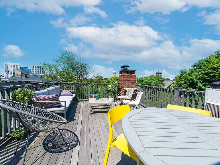 106 Benefit St — Photo 6