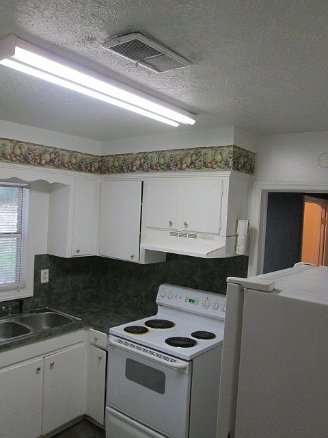 2nd image of 532 Fair Oaks Dr