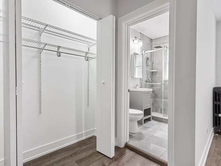The 1521 Sherwin — Photo 9