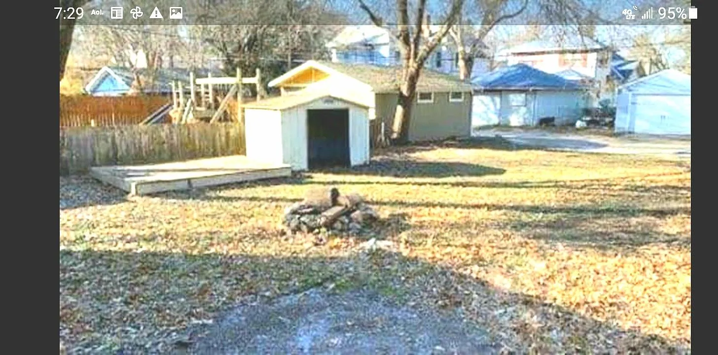3 bed, $1,200 — Photo 4