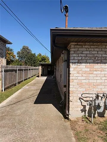 3 bed, 2.0 bath, 1254 sqft, $1,650 — Photo 2