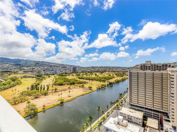 445 Seaside Ave APT 2711, Honolulu, HI 96815