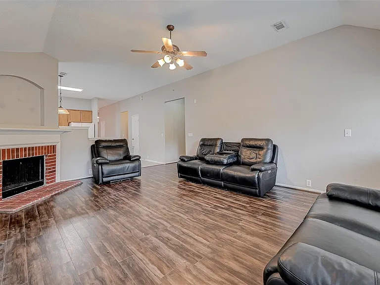 11834 Leaf Oak Dr — Photo 7