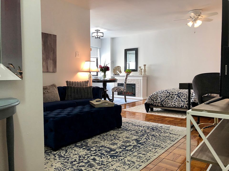 Furnished 580 sq ft Studio Apt.