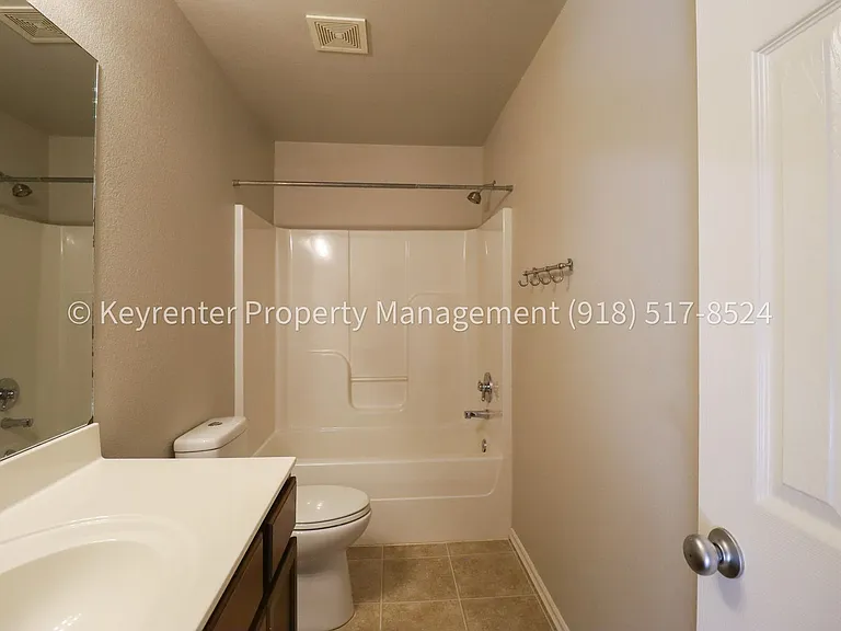 14709 E 107th Pl N — Photo 14