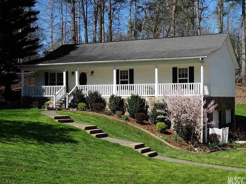 1st image of 1201 Acorn Ct SW