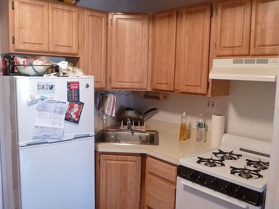 5th image of 305 E 91st St APT 5A