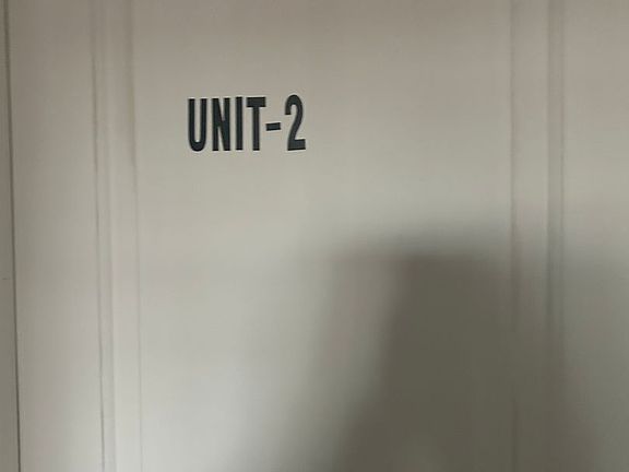 4th image of 207 E Westmoreland St Floor 2