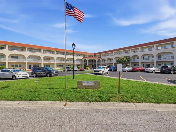 2434 Australia Way E APT 12, Clearwater, FL 33763