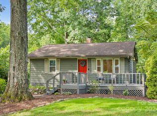 290 Maple Ct, Arden, NC 28704