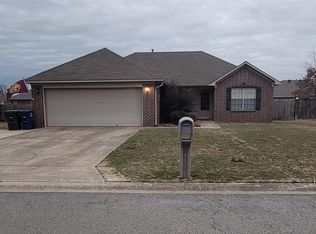 1620 Jackson Dr, Conway, AR 72032