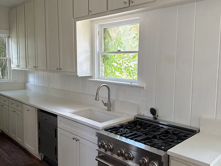 1522 Kings Hwy — Photo 1