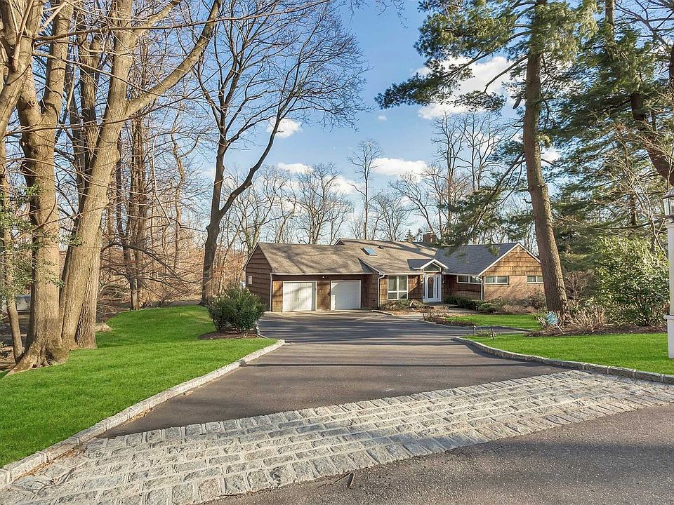 1st image of 90 Dogwood Ave