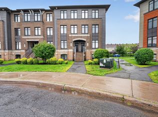 2387 Esprit Dr, Ottawa, ON K4A0T4