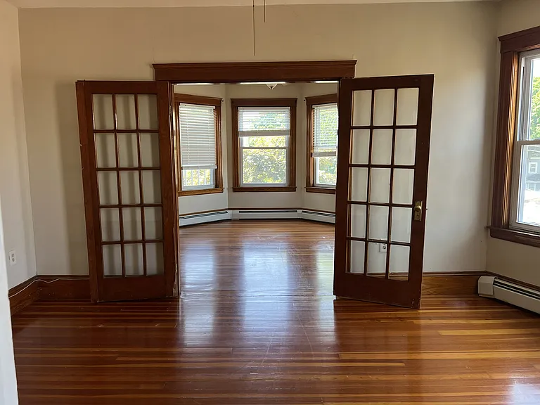 179 Grove St #3 — Photo 6