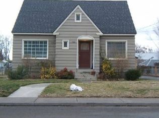 704 SE Date Ave #1/2, College Place, WA 99324