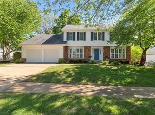 1904 York Ridge Ct, Chesterfield, MO 63017