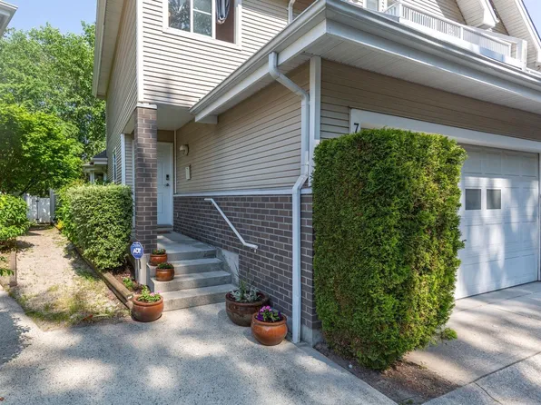 13918 58th Ave #7, Surrey, BC V3X 3N8
