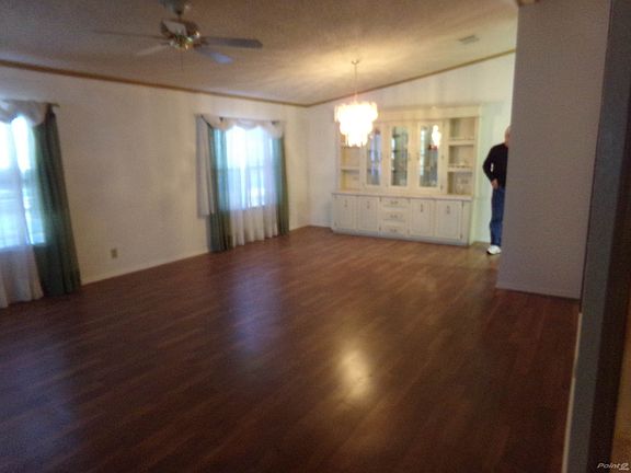 5th image of 8016 Lemonwood Dr N