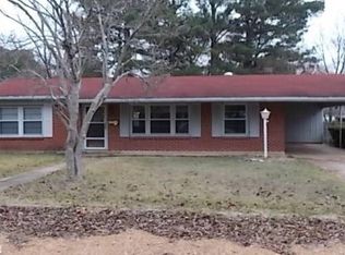 1132 Joy St, Magnolia, AR 71753