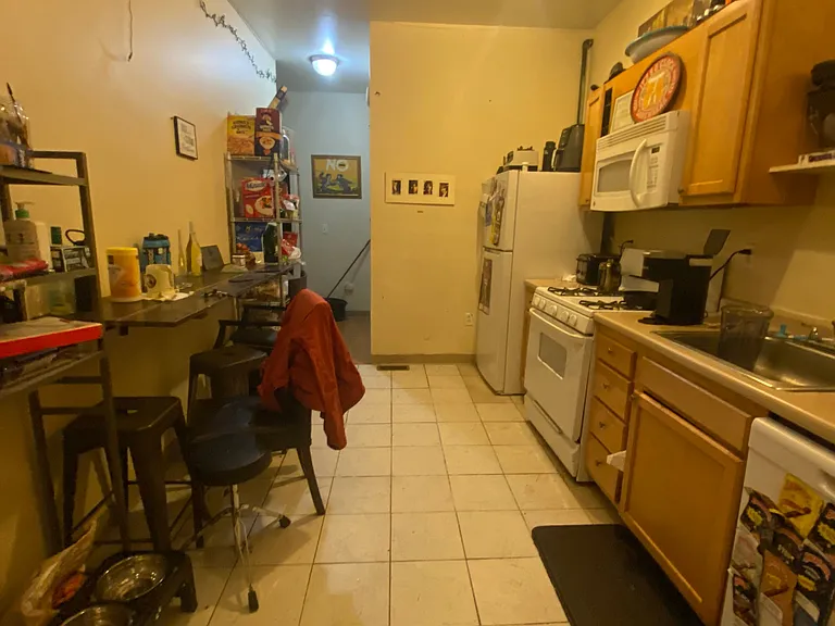 1736 N Sydenham St — Photo 11