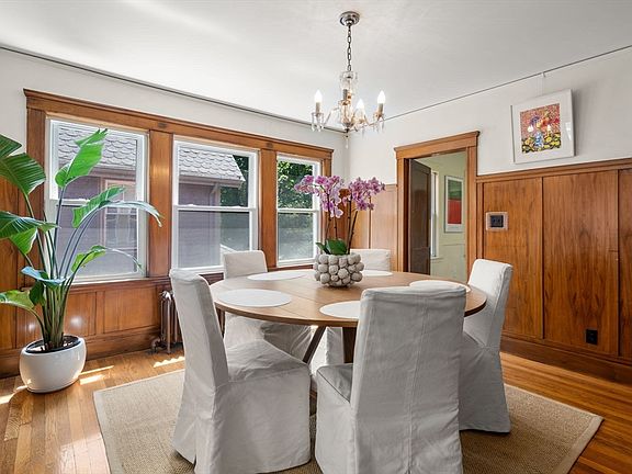 4th image of 36 Lexington Ave #2