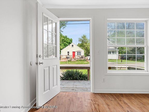 4th image of 209 N Catherine St