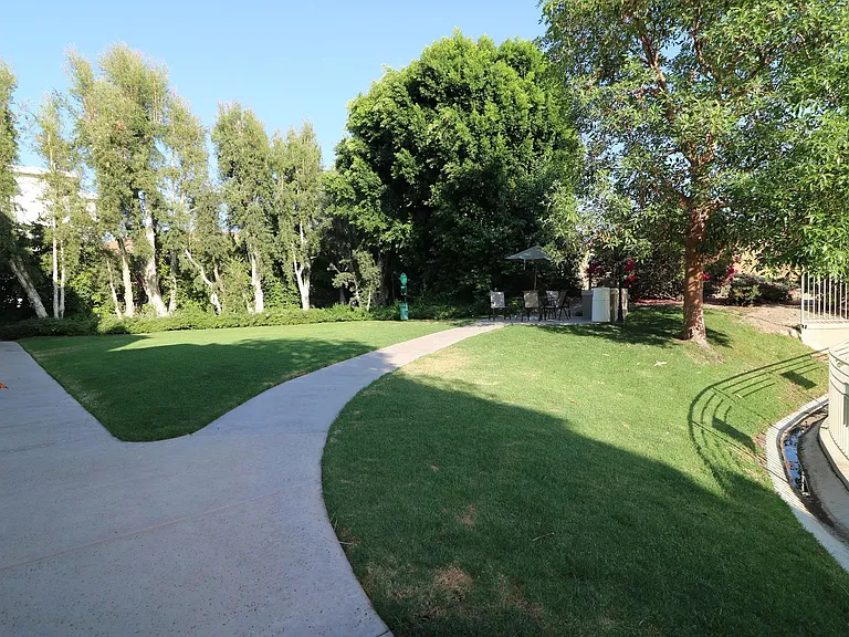 5210 Premiere Hills Cir #119 — Photo 18