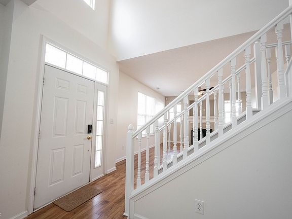 3rd image of 2332 Brightwell Pl
