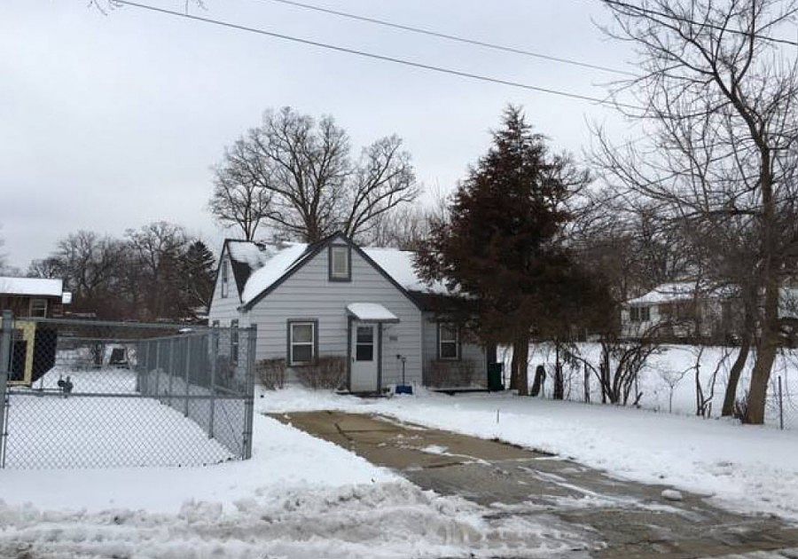 1st image of 916 Kenilworth Dr