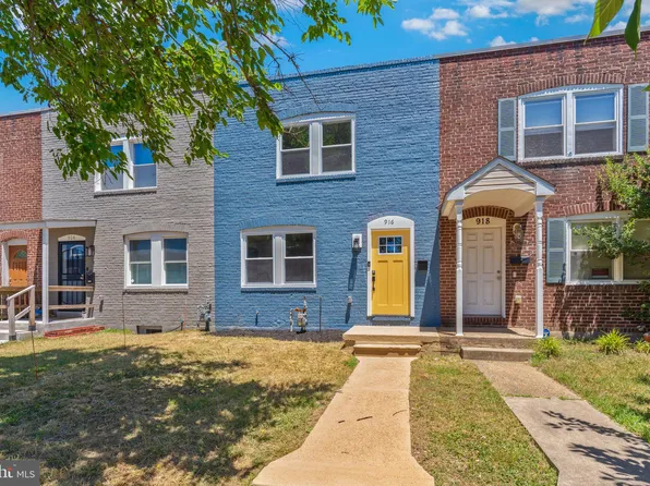 916 Stoll St, Baltimore, MD 21225