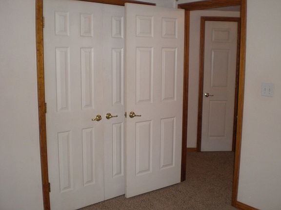 5th image of 133 Marion Dr #A