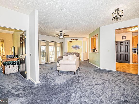 4th image of 103 Sunshine Ct Unit C