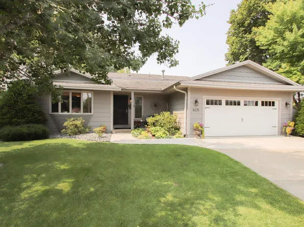 8225 Thomas Ave N, Brooklyn Park, MN 55444