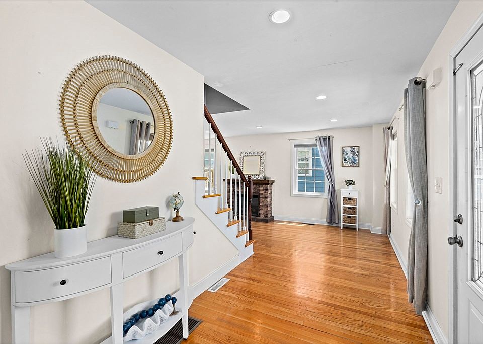 224 Green St, Weymouth, MA 02191 Zillow