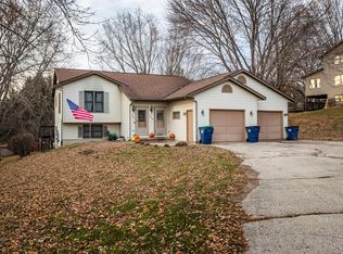 N4629 Timber Crest Dr E, Onalaska, WI 54650