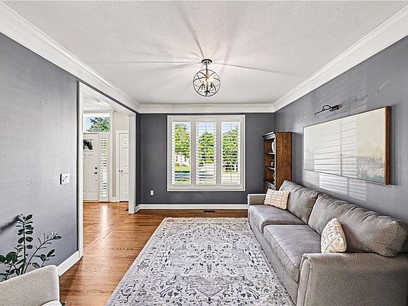 5th image of 12801 Century St