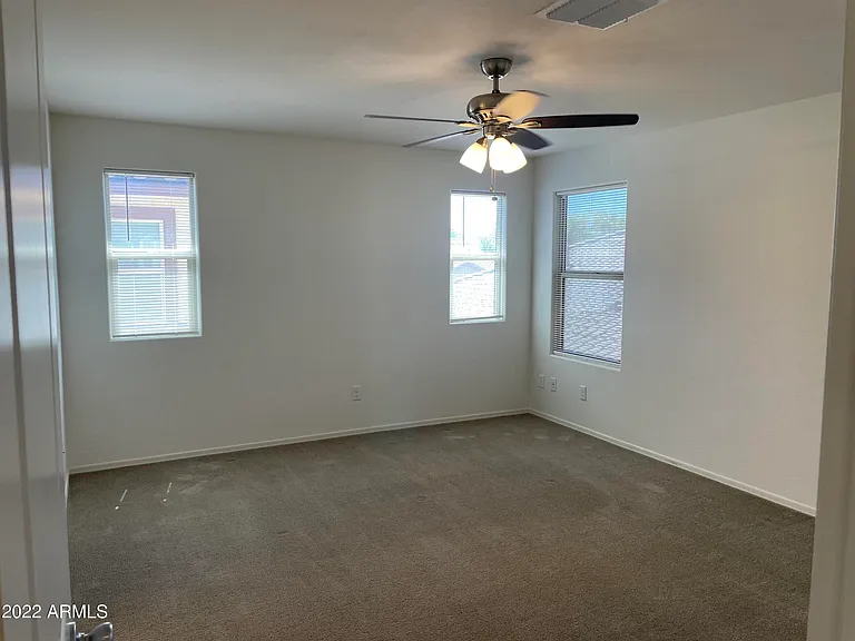 16623 W Culver St — Photo 9