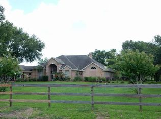 6330 Santo Park Rd, Dickinson, TX 77539