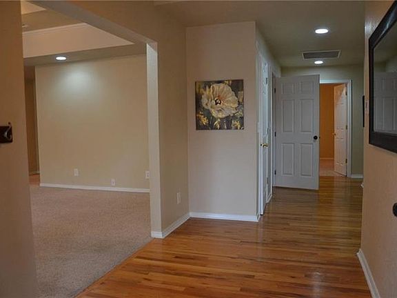 3rd image of 13854 Cortez Ct