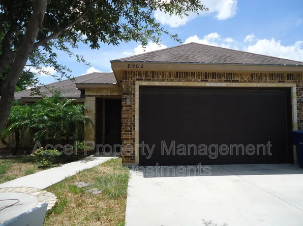8902 N 36th Ln, McAllen, TX 78504