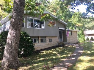39310 N Meadow Ln, Wadsworth, IL