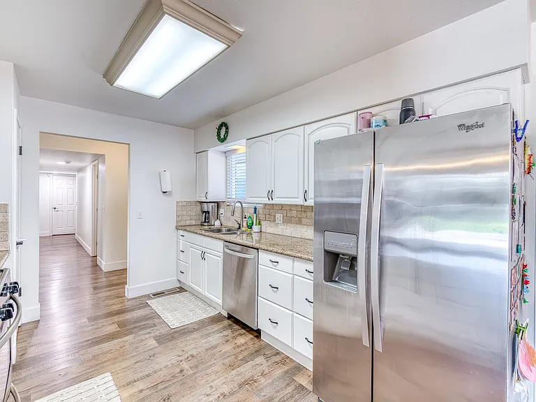 5776 N Feland Ave — Photo 6